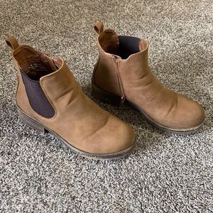 Maurices Anna Zip Chelsea Boot Brown